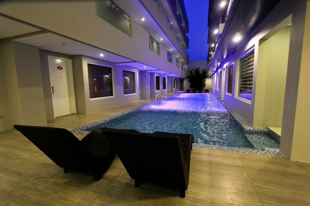 โรงแรมโบราไกย์ อัพทาวน์ Balabag  ภายนอก รูปภาพ